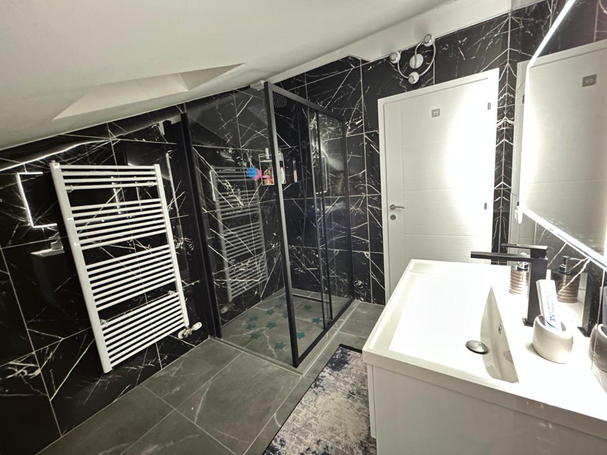 Apartment Tajra